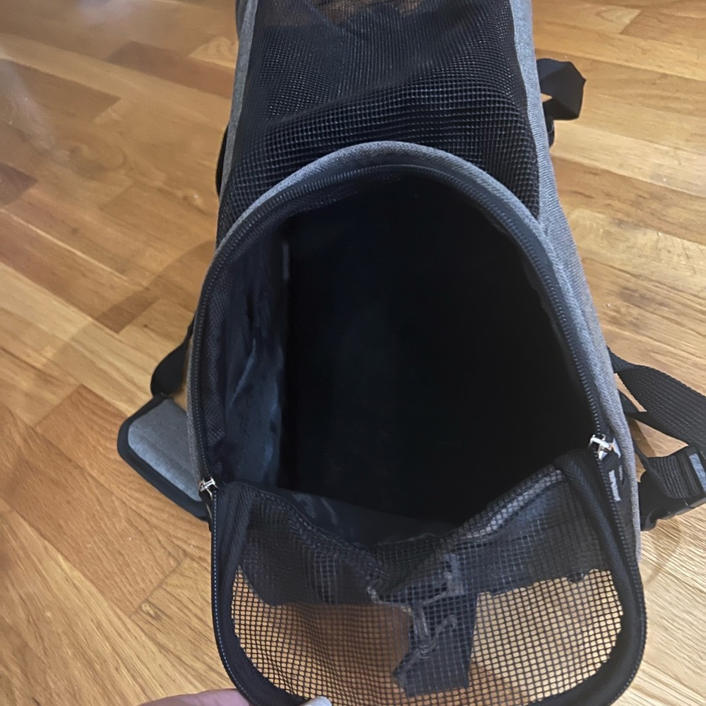 Small Pet Carrier - Picture 3 of 3